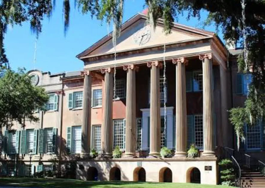 College of Charleston Visitor Tour